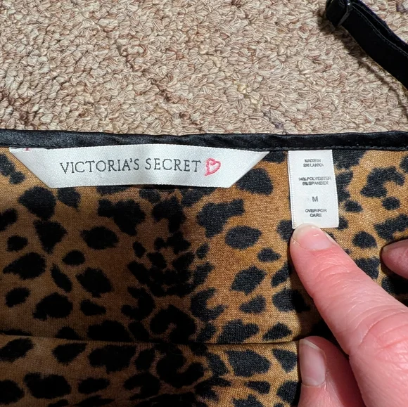 ✨5 For $50 Victoria's Secret Leopard Print Camisole - Black and Brown - Picture 6 of 6